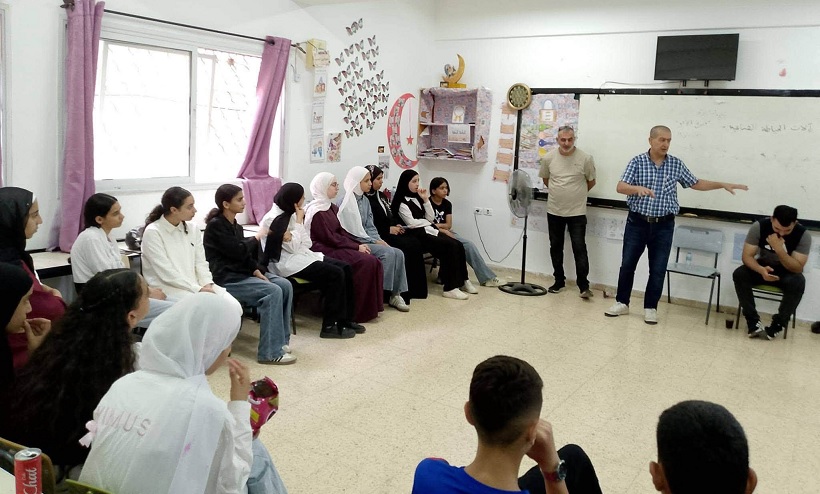 قلقيلية: مديرية التوجيه الوطني والمعنوي تنظم محاضرة تعريفية حول طبيعة عمل الأجهزة الأمنية