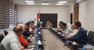 محافظ سلفيت يلتقي الأمين العام لجبهة النضال الشعبي الفلسطيني د. احمد مجدلاني