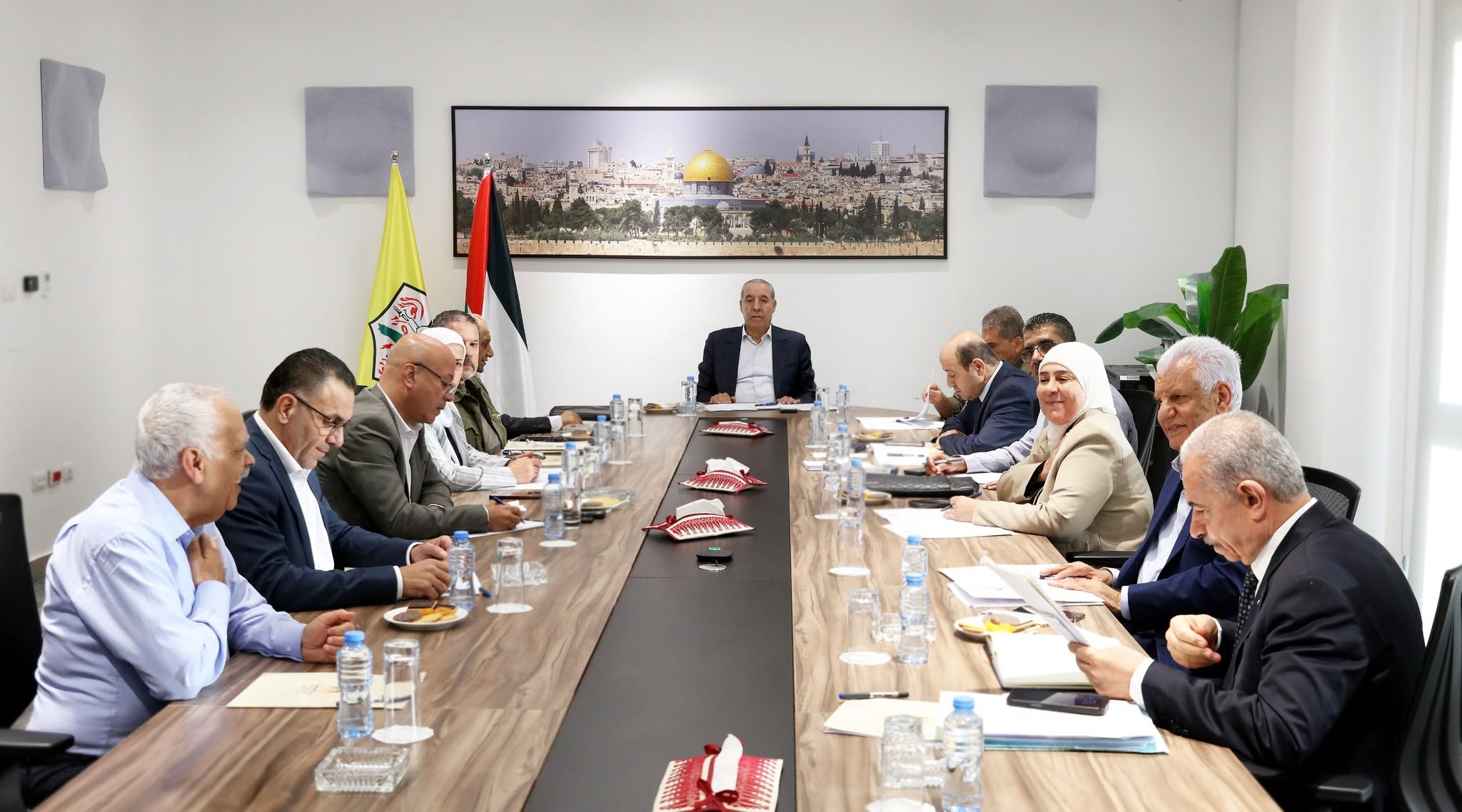 اللجنة المركزية لحركة "فتح" تعقد اجتماعا لمناقشة الأوضاع السياسية والأمنية والانتخابات