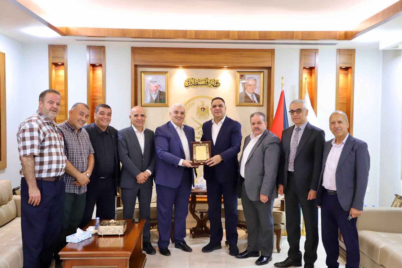 الاستخبارات العسكرية تستقبل جمعية أبناء عموم محافظة نابلس
