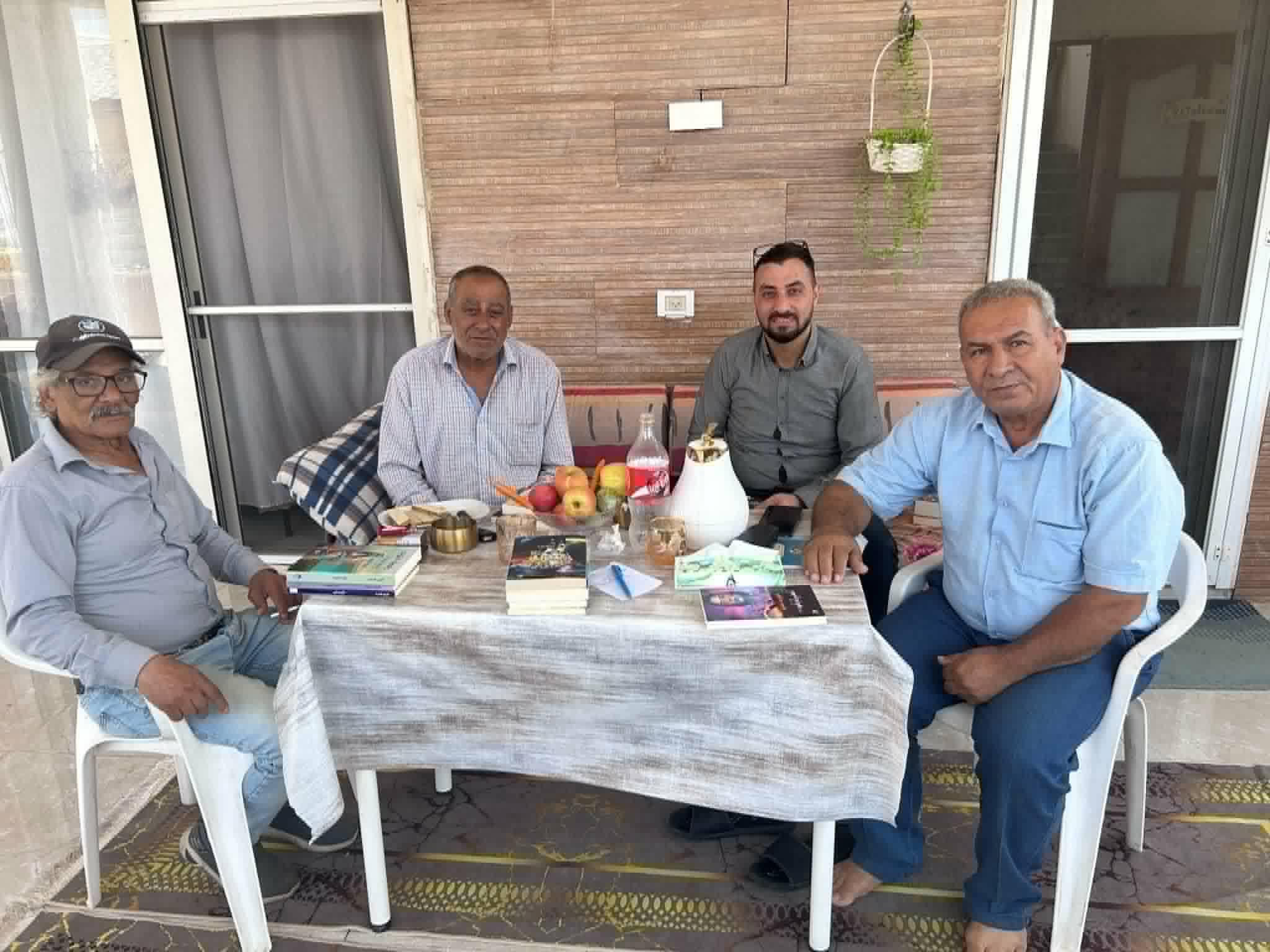 من مضافة الروائي فوزي نجاجرة .. أدباء ومفكرون يرسمون ملامح حفل ثقافي مشترك برعاية "السنابل"