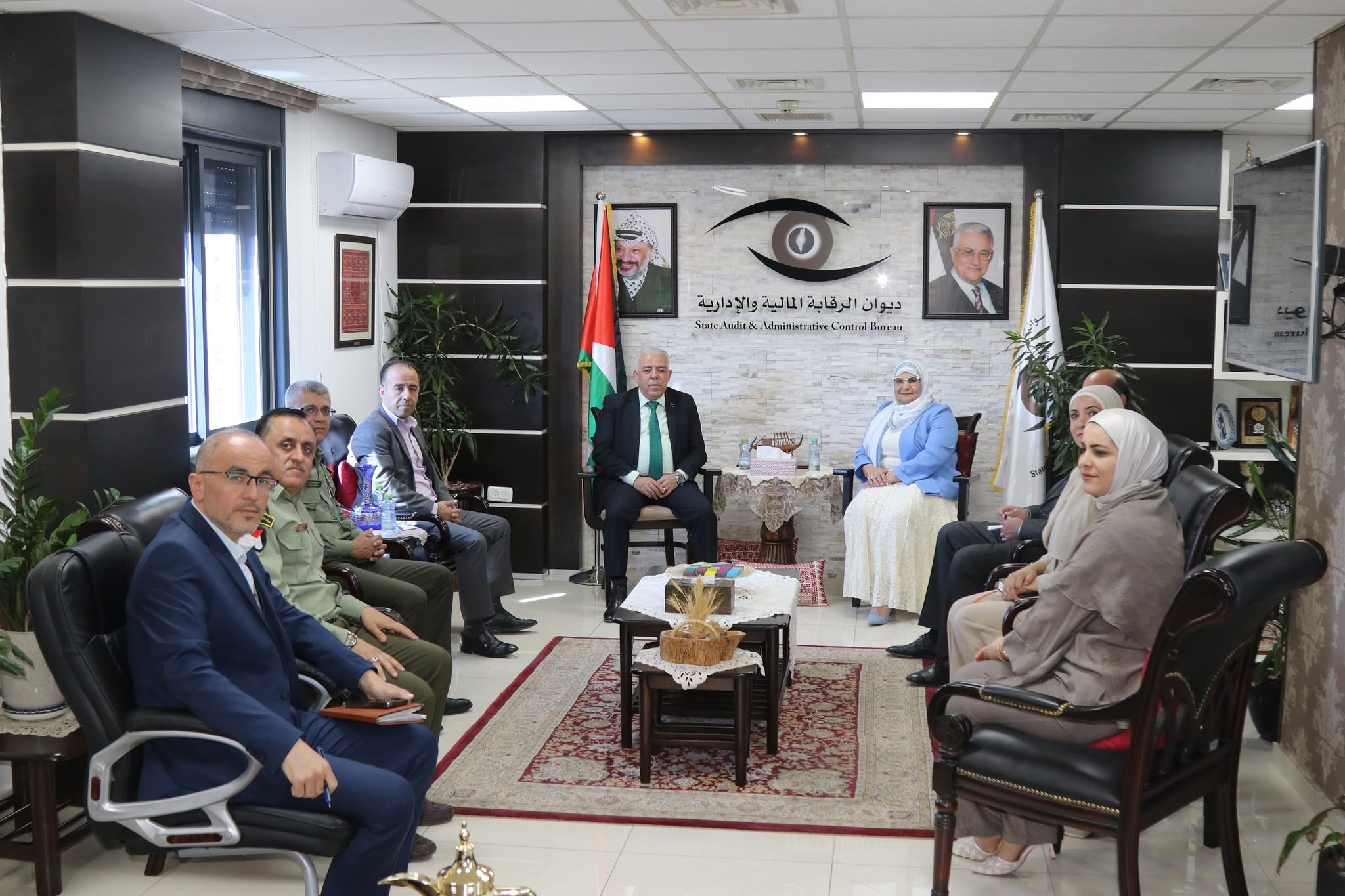 رئيس ديوان الرقابة السيدة أمل فرج تستقبل المفوض العام لهيئة التوجيه الوطني والمعنوي اللواء أنور رجب