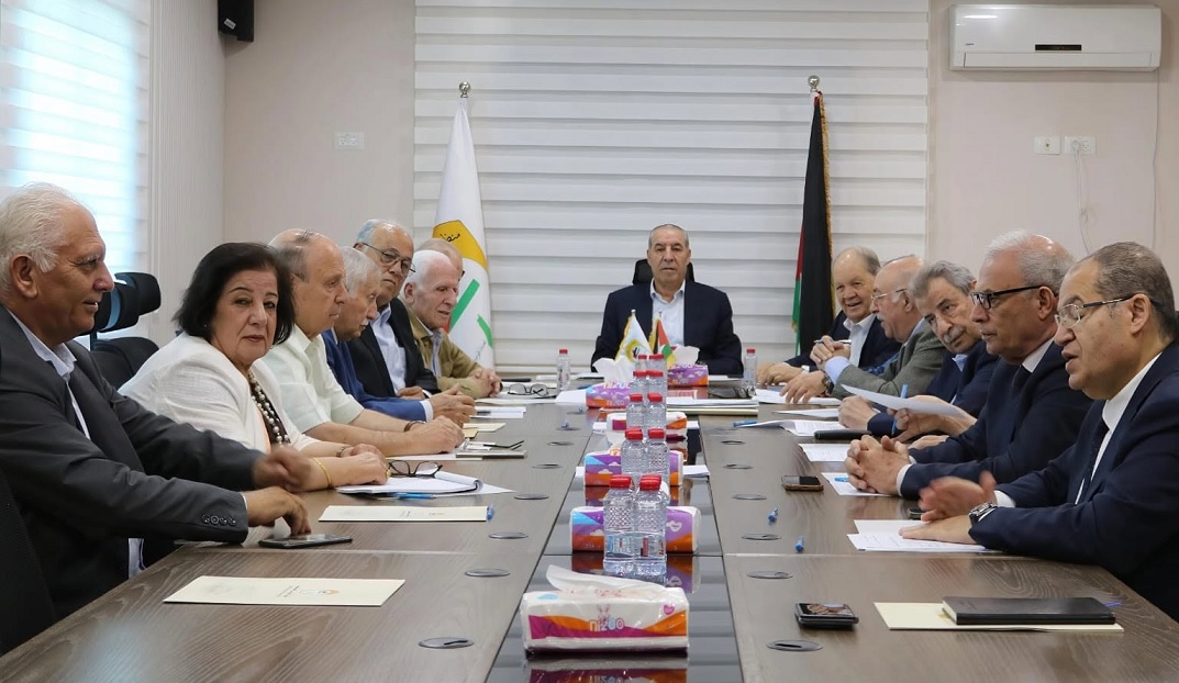 اللجنة التنفيذية لمنظمة التحرير تجدد التمسك بالانتخابات وتطالب بحماية دولية لشعبنا