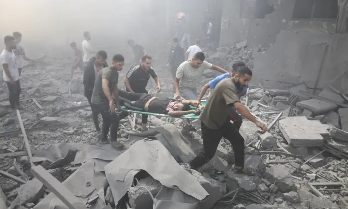 7 شهداء وعشرات الجرحى في قصف إسرائيلي استهدف شققاً سكنية بمناطق متفرقة في قطاع غزة