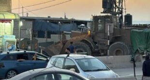 اقتحام واسع لمخيم قلنديا: الاحتلال يعتدي على صحفي ويدهس شاباً