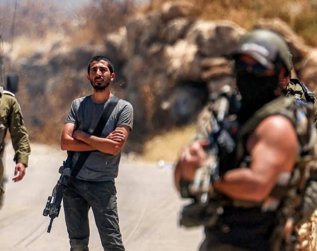 الاحتلال ومستوطنوه يقتحمون جنوب شرق بيت لحم بالتزامن مع جولة لوفد دبلوماسي بالمنطقة