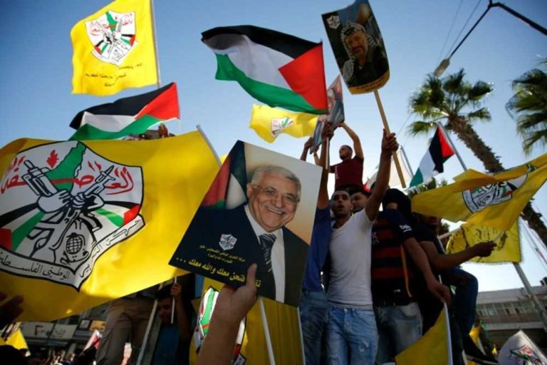 حركة "فتح" تدعو أبناء شعبنا إلى المسارعة في التسجيل بالسجل الانتخابي