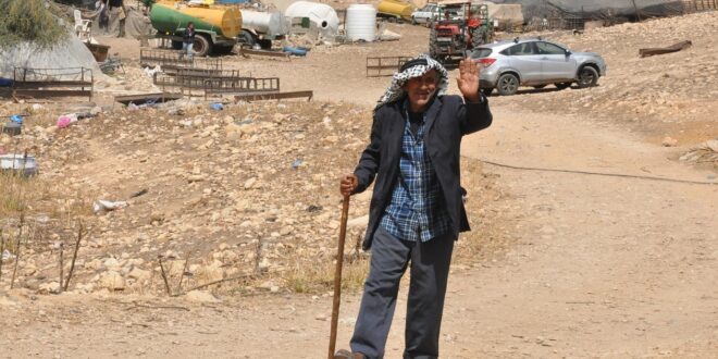 "بتسيلم": 47 عائلة فلسطينية تواجه خطر التهجير الوشيك في الإغوار