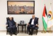 حسين الشيخ يبحث مع مفتي القدس والديار الفلسطينية التطورات بالأقصى ويحذر من مخططات الاحتلال