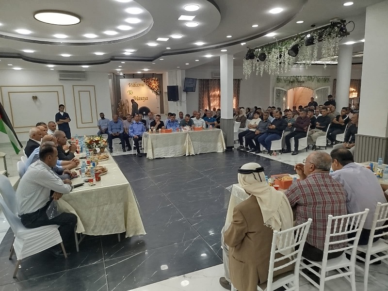 وزير الداخلية ومحافظ قلقيلية يلتقيان فعاليات قرى وبلدات جنوب المحافظة