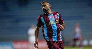 قناة مجانية تنقل مباراة طرابزون سبور الحاسمة بالدوري الأوروبي.. الموعد والتفاصيل