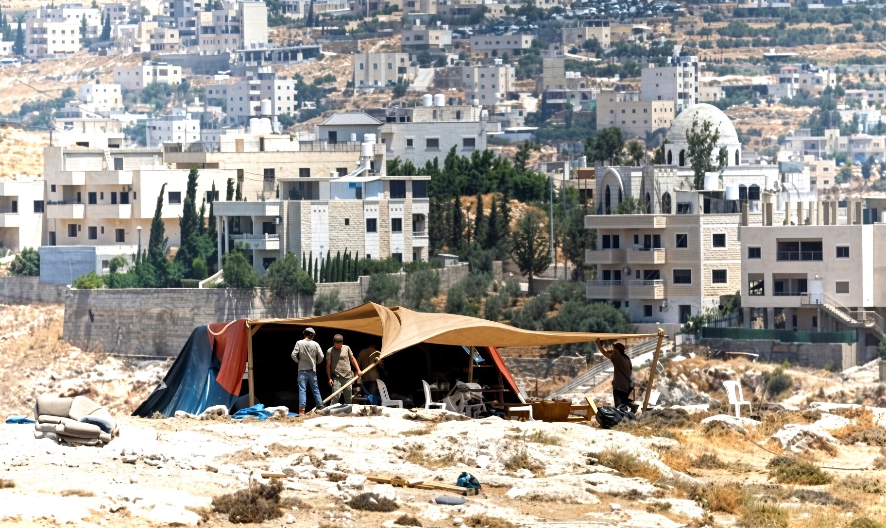 تقرير : الضفة الغربية تحت النار.. هدمٌ وتهجيرٌ واستيطانٌ متسارع في معركة اقتلاع الوجود الفلسطيني