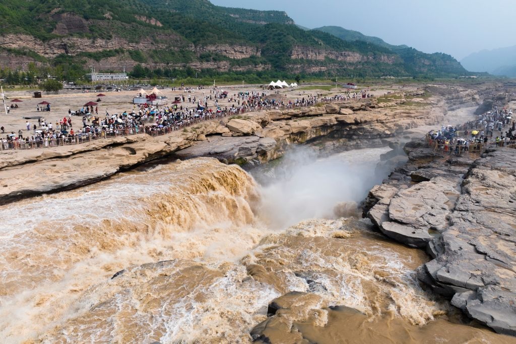 شلال هوكو في مقاطعة شنشي بشمال غربي الصين