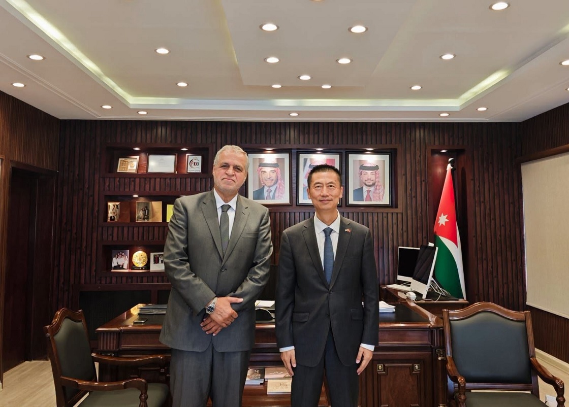 السفير الصيني لدى الأردن قوه وي يلتقي رئيس مجلس مفوضي هيئة تنظيم الطيران المدني الأردنية
