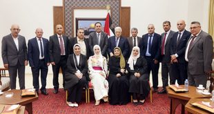 الرئيس محمود عباس يستقبل رئيس وأعضاء مجلس بلدي طوباس