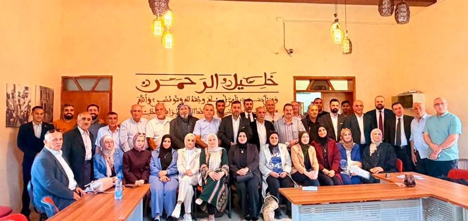نادي أحباب اللغة العربية بالشراكة مع وزارة الثقافة وبلدية الخليل ينظمون ندوة ثقافية بعنوان صناعة الأثر: كيف تُولَدُ القياداتُ الفاعلة