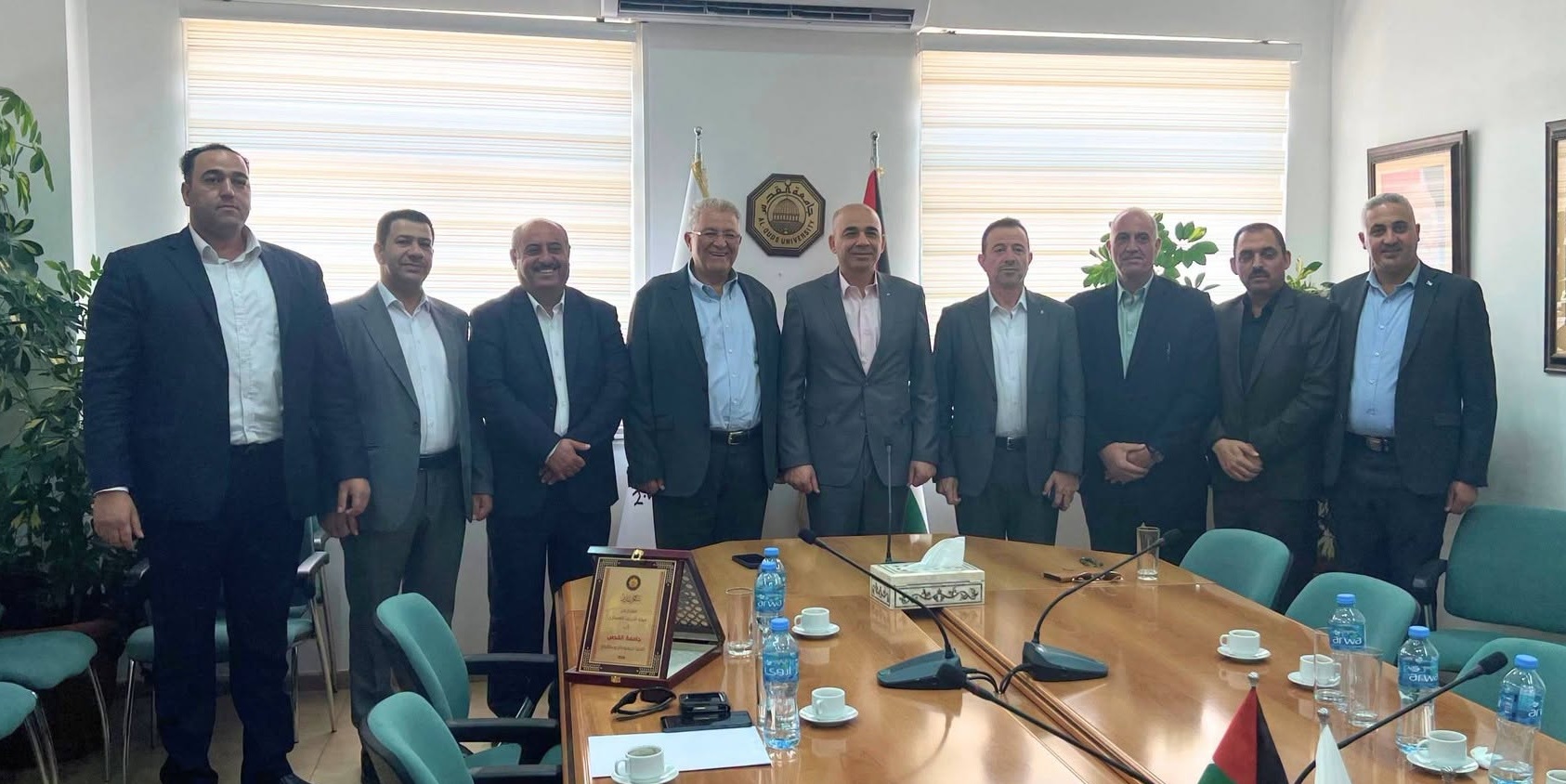 وفد من هيئة التدريب العسكري يزور جامعة القدس ويبحث تعزيز الشراكة الأكاديمية والتدريبية