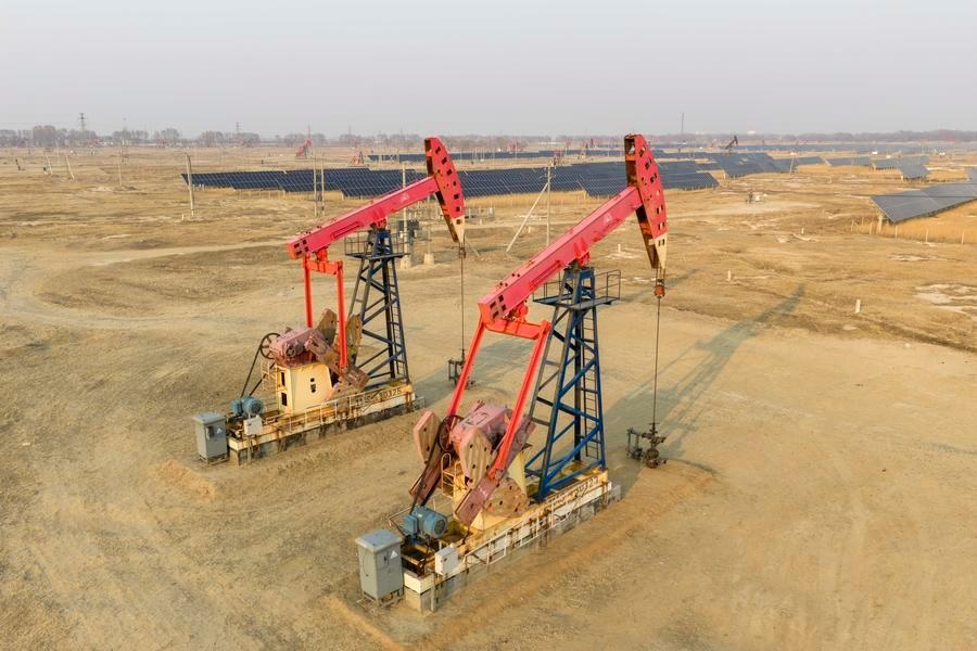 الصين تستهدف 440 مليون طن من إمدادات النفط والغاز بحلول عام 2030