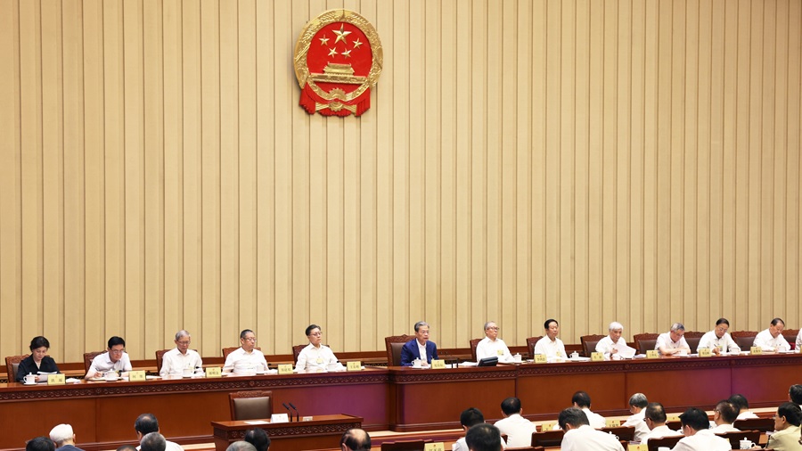 الهيئة التشريعية العليا في الصين تختتم جلستها الأخيرة بسلسلة من القوانين الجديدة