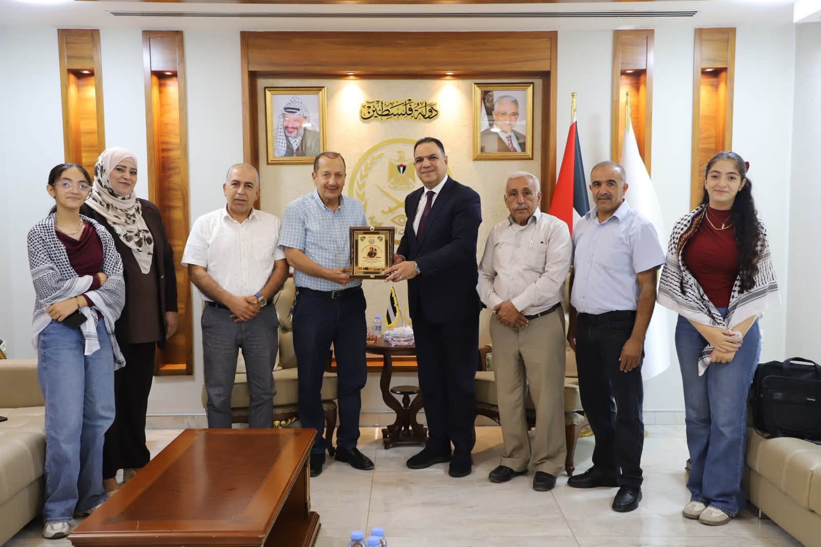 الاستخبارات العسكرية تستقبل وفدًا من مركز مواهب وإبداعات الأطفال والشباب