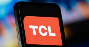 TCL تعود للأسواق مع هاتف منافس