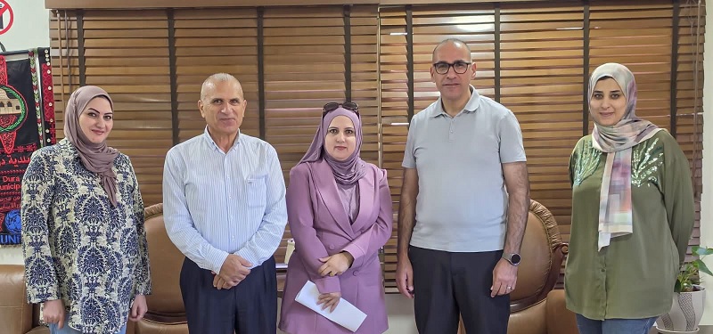 سلطة الأراضي تبحث مع بلدية دورا سبل توظيف أملاك الدولة لخدمة المنفعة العامة