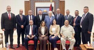 الرئيس محمود عباس يستقبل مجلس بلدية بيت لحم ويؤكد النهوض بالواقع السياحي والتنموي فيها