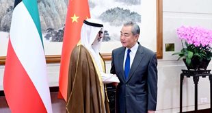 وزير خارجية الصين يدعو الأطراف المعنية في الشرق الأوسط والخليج إلى استئناف الحوار والتفاوض