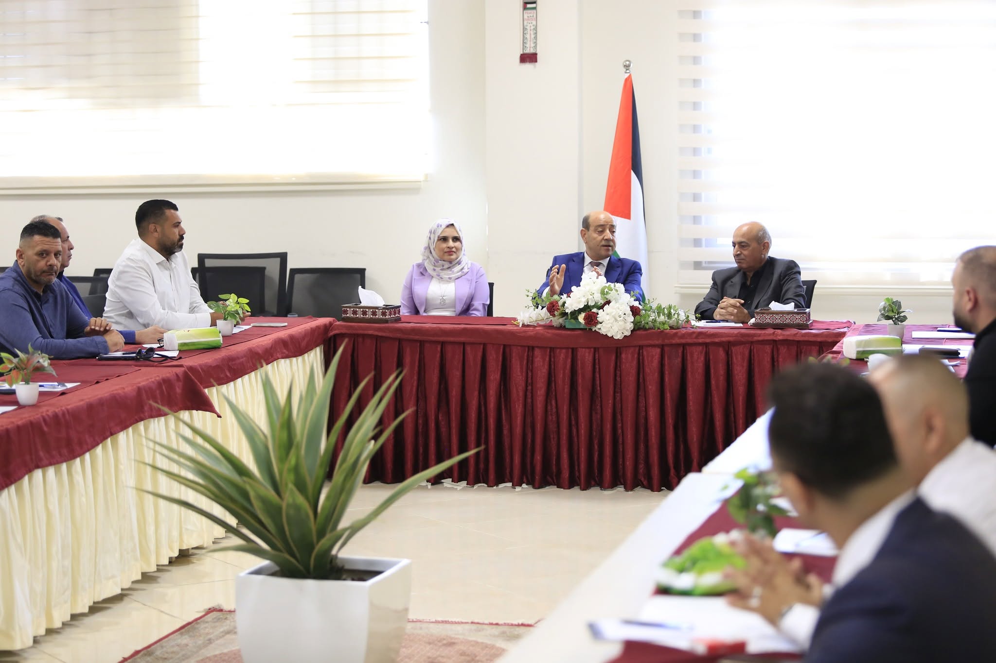 المدرسة الوطنية الفلسطينية للإدارة تفتتح برنامج " فن ومهارات الإتيكيت والبروتوكول" للمديرين العامين في الهيئة العامة للشؤون المدنية