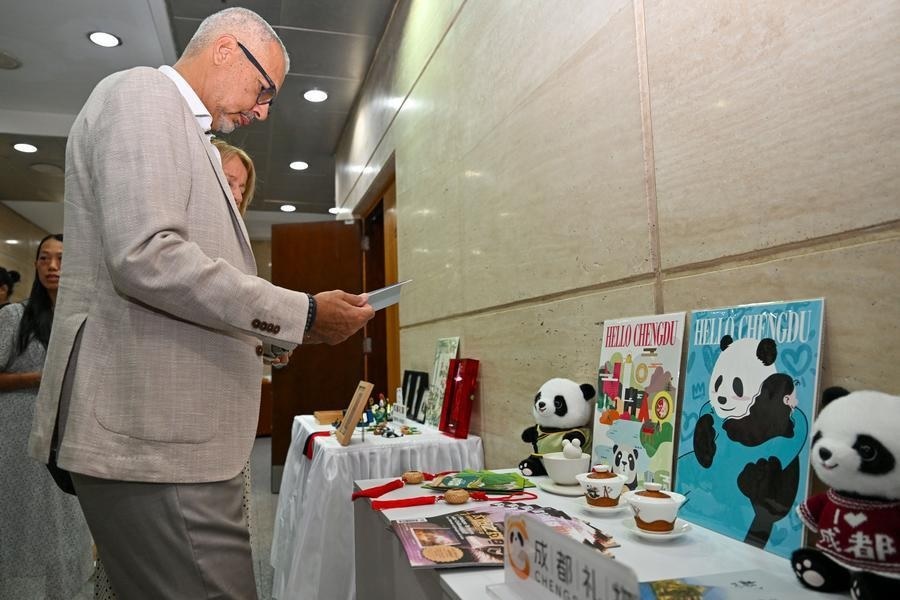 فعاليات "أسبوع باندا تشنغدو" تعزز التبادل الثقافي والسياحي بين الصين ومصر