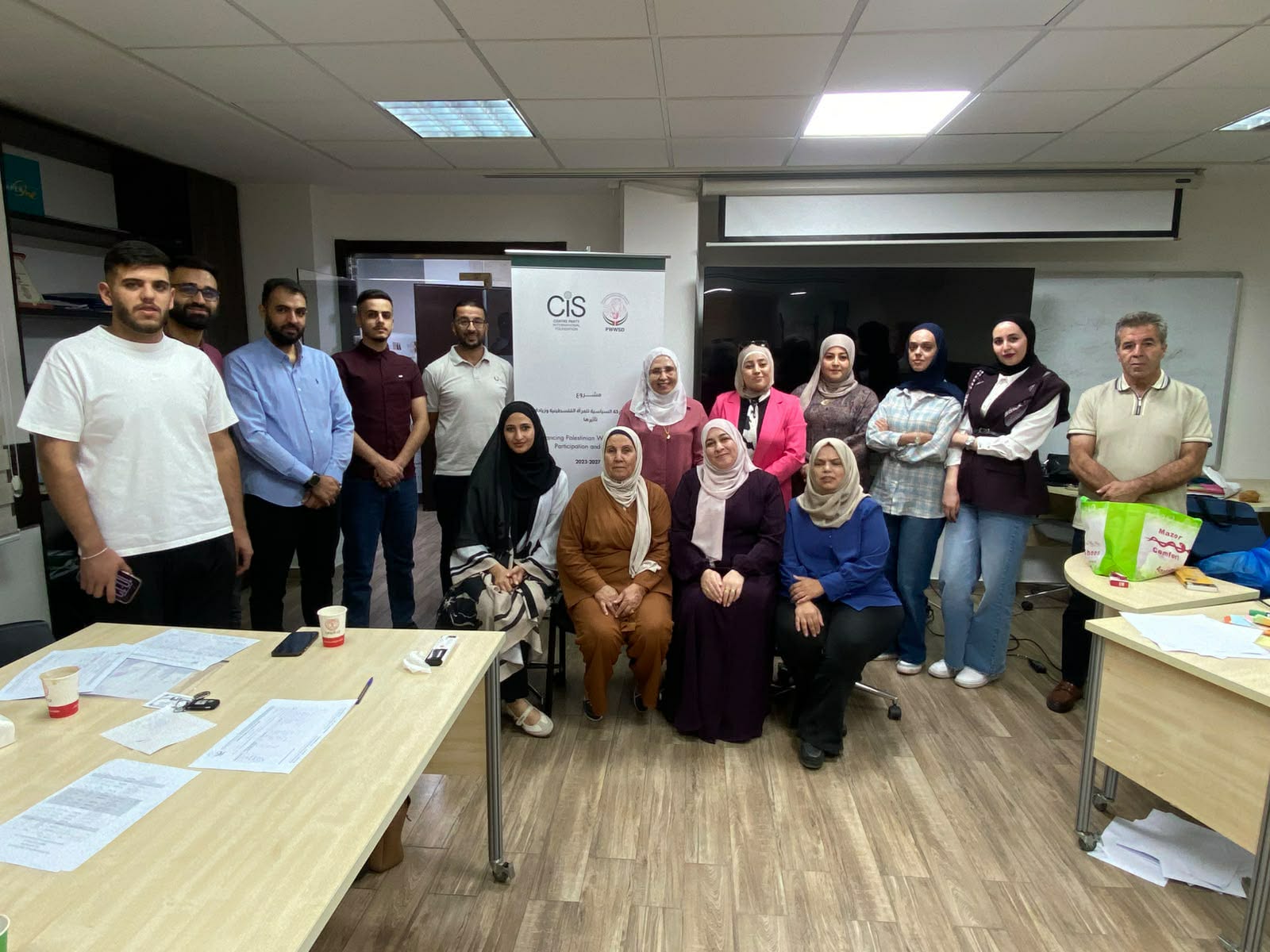 جمعية المرأة العاملة الفلسطينية للتنمية تنفذ تدريبًا لتعزيز أدوار الرجال والشباب في دعم المشاركة السياسية للنساء