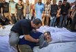 استشهاد طفل وشاب متأثرين بإصابتهما بنيران وقصف الاحتلال على قطاع غزة
