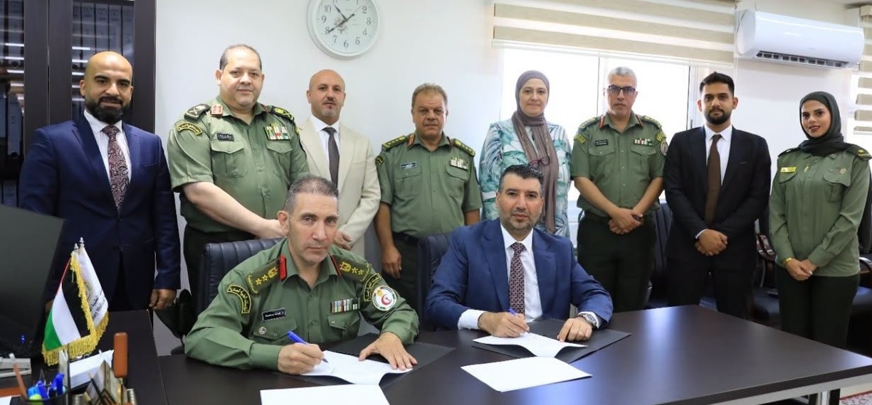 الخدمات الطبية العسكرية ومستشفى النجاح الوطني يوقعان مذكرة تعاون