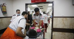 إصابة امرأة وطفل برصاص الاحتلال وسط قطاع غزة