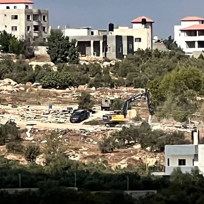 الاحتلال يهدم منشآت زراعية وسكنية في قرية عابا جنوب شرق جنين