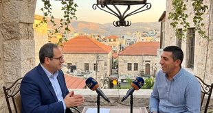 مرايا الروح والوطن: حوارية الكلمة والدم مع الشاعر الفلسطيني نسيم خطاطبة