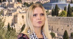 صديقة فلسطين أوميهانا رازوفيتش تفوز في الانتخابات البرلمانية السويدية