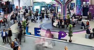 مقالة خاصة: روبوتات صينية تخطف الأنظار في مؤتمر "ليب 2026" بالسعودية