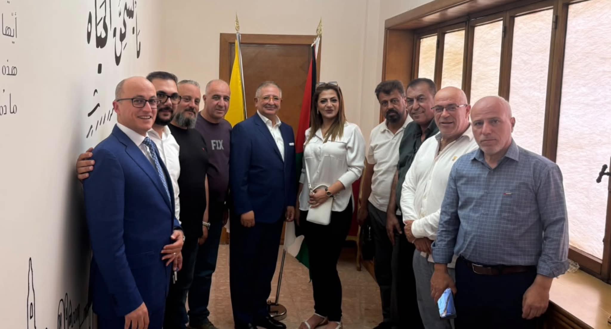 وفد فلسطيني يزور سفير دولة فلسطين لدى الفاتيكان ويبحث تدويل قضية الأسرى