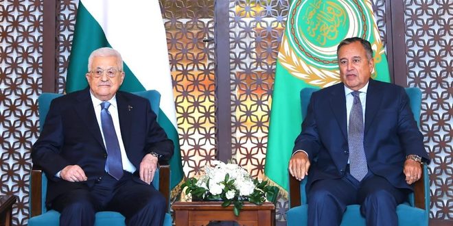 الرئيس محمود عباس يلتقي الأمين العام لجامعة الدول العربية
