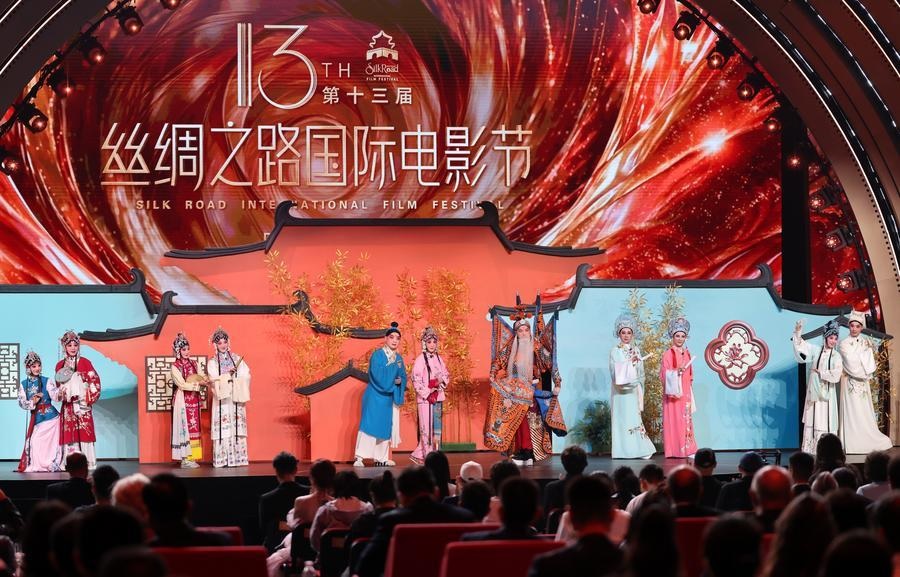 "مهرجان طريق الحرير السينمائي الدولي" يعزز التعاون السينمائي بين الصين ومصر