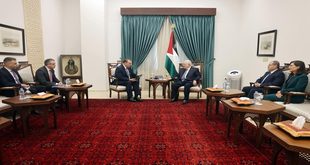 الرئيس محمود عباس يتسلّم دعوة من الملك عبد الله الثاني للمشاركة في مؤتمر "صون الإنسانية في الحرب"