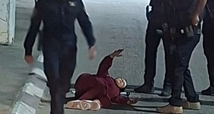 الاحتلال يصيب سيدة من ذوي الاعاقة بالرصاص ويعتقلها على حاجز قلنديا شمال القدس