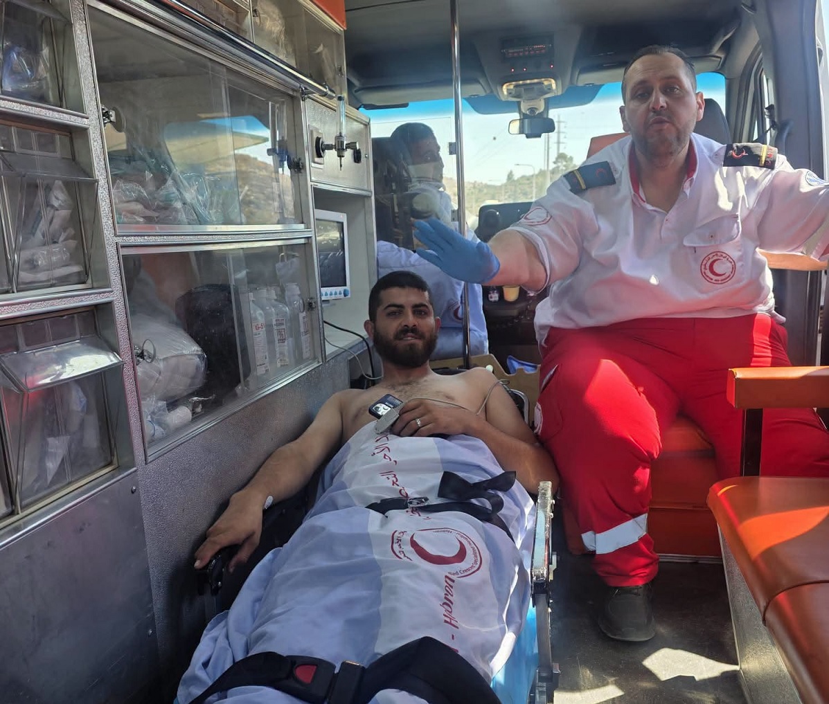 إصابة عامل فلسطيني برصاص الاحتلال قرب معبر "ترقوميا" غرب الخليل
