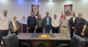 جمعية دورا الأمل الخيرية تستقبل رزق نمورة