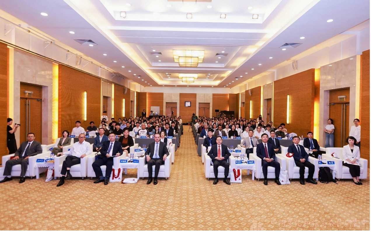 بناء اليقين والتباحث حول رسالة جديدة... جامعة الدراسات الدولية ببكين تعقد المؤتمر الدولي للدراسات العربية لعام 2026
