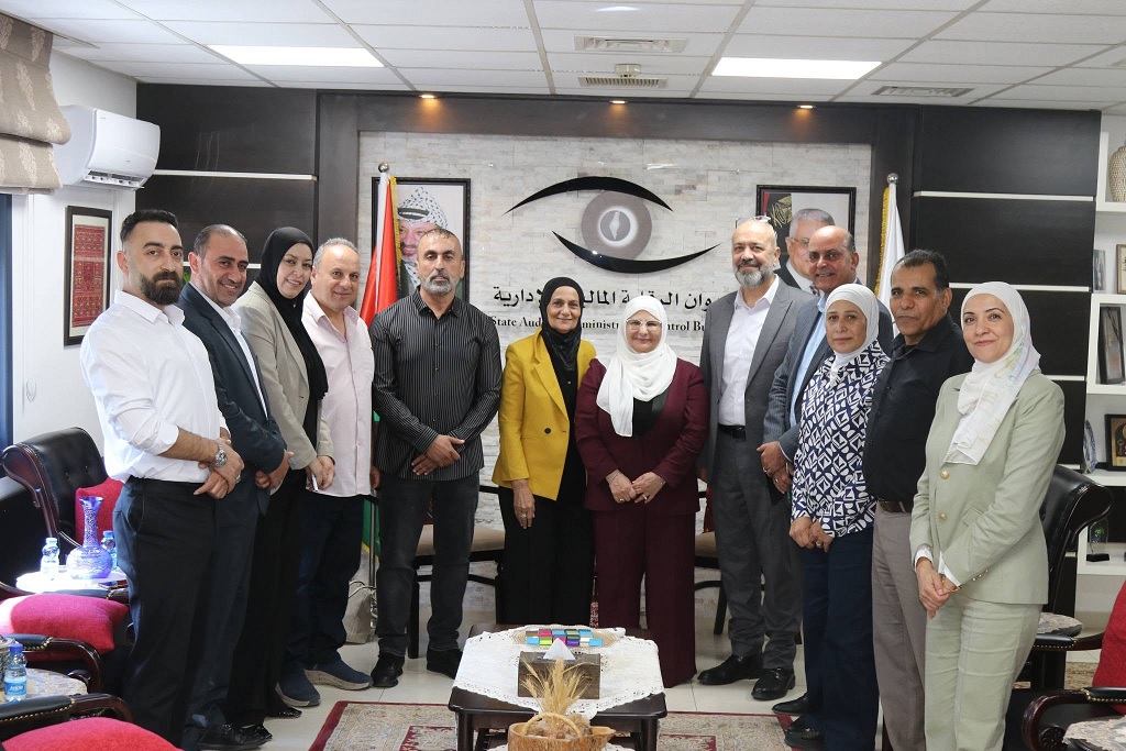 رئيس ديوان الرقابة تبحث مع وفد من لجنتي الرقابة الحركية والمالية في حركة فتح تعزيز التعاون وتبادل الخبرات الرقابية