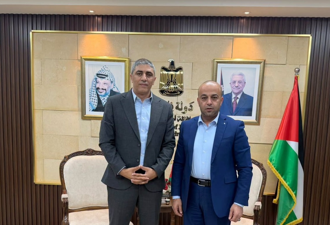 محافظ أريحا والأغوار حسين حمايل يبحث مع المدير الإقليمي لمؤسسة KidsOR سبل التعاون لدعم الخدمات الصحية للأطفال