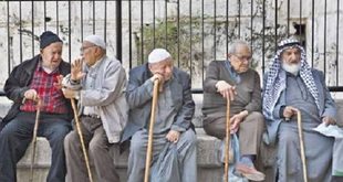 الإحصاء: كبار السن يشكلون 6.2% من سكان فلسطين و76% منهم يعانون من أمراض مزمنة