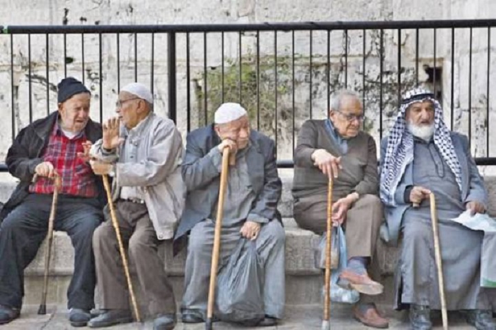 الإحصاء: كبار السن يشكلون 6.2% من سكان فلسطين و76% منهم يعانون من أمراض مزمنة